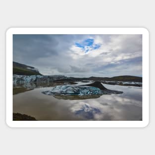 Svinafellsjökull glacier lake, Iceland Sticker